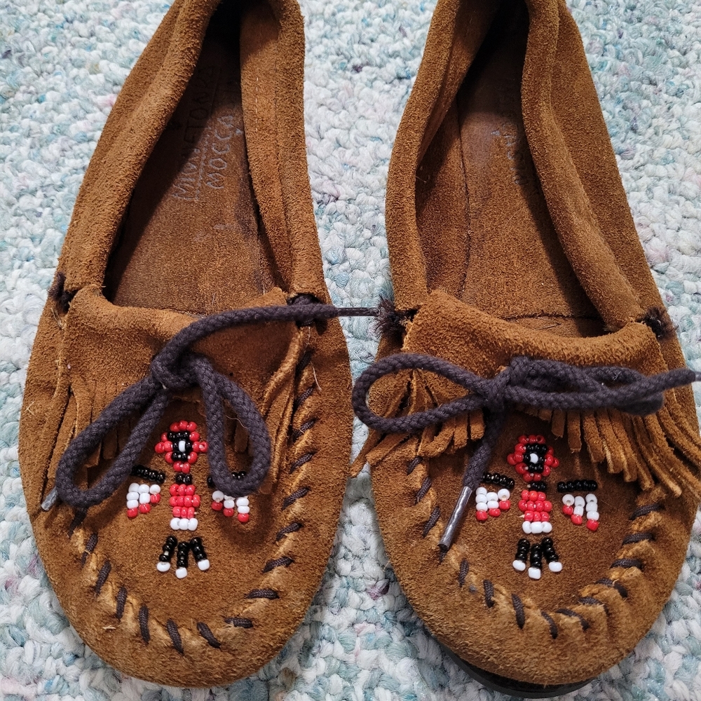 Kids Minnetonka moccasins